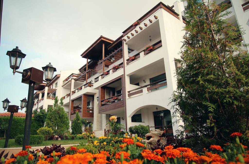 קברנה White Coast Beach Apartments מראה חיצוני תמונה