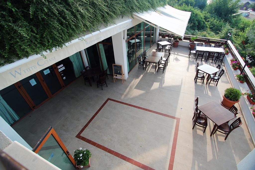 קברנה White Coast Beach Apartments מראה חיצוני תמונה