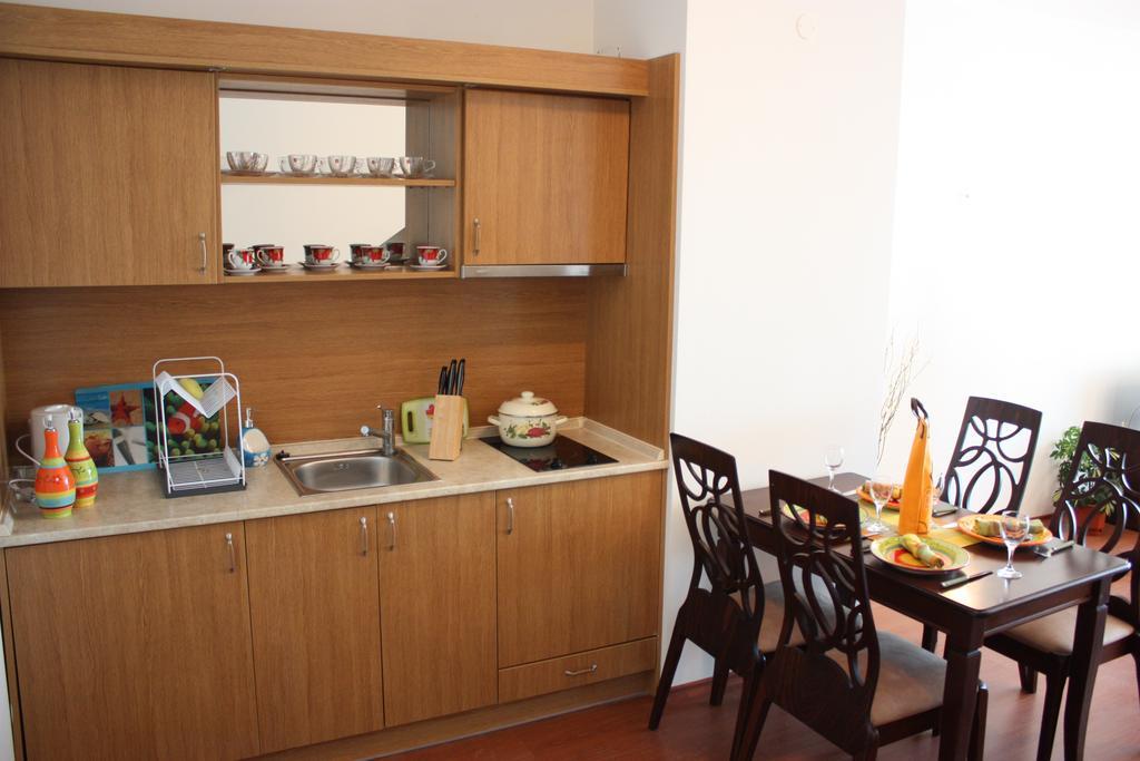 קברנה White Coast Beach Apartments מראה חיצוני תמונה