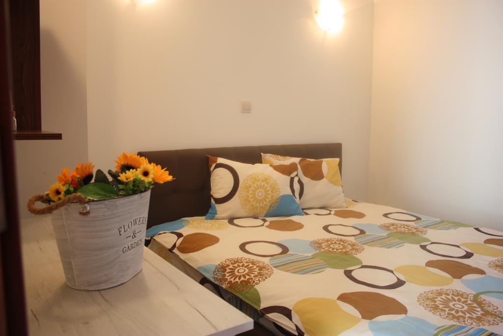 קברנה White Coast Beach Apartments מראה חיצוני תמונה