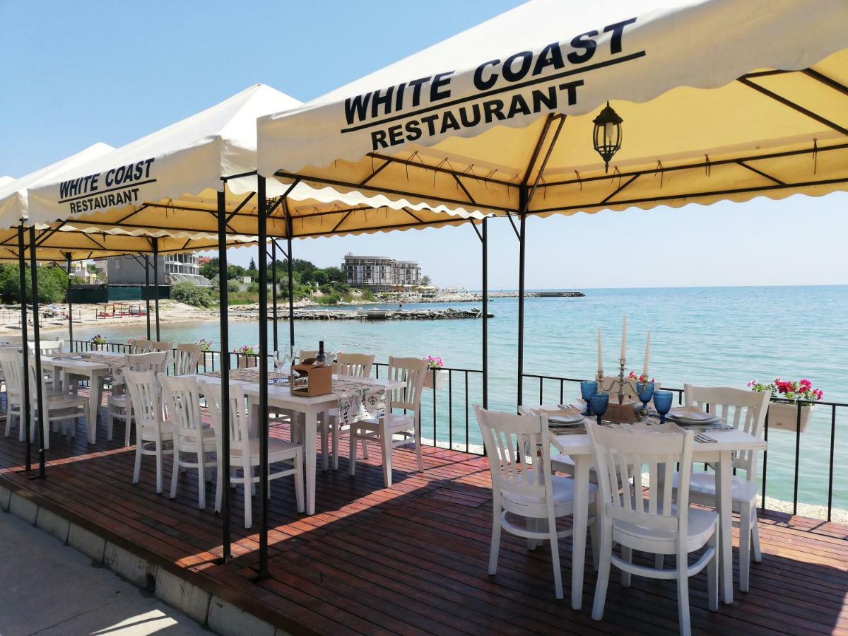 קברנה White Coast Beach Apartments מראה חיצוני תמונה